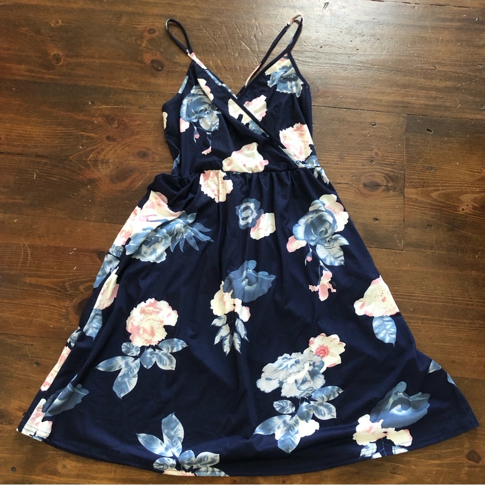 NWT Blue Floral Dress Size Medium